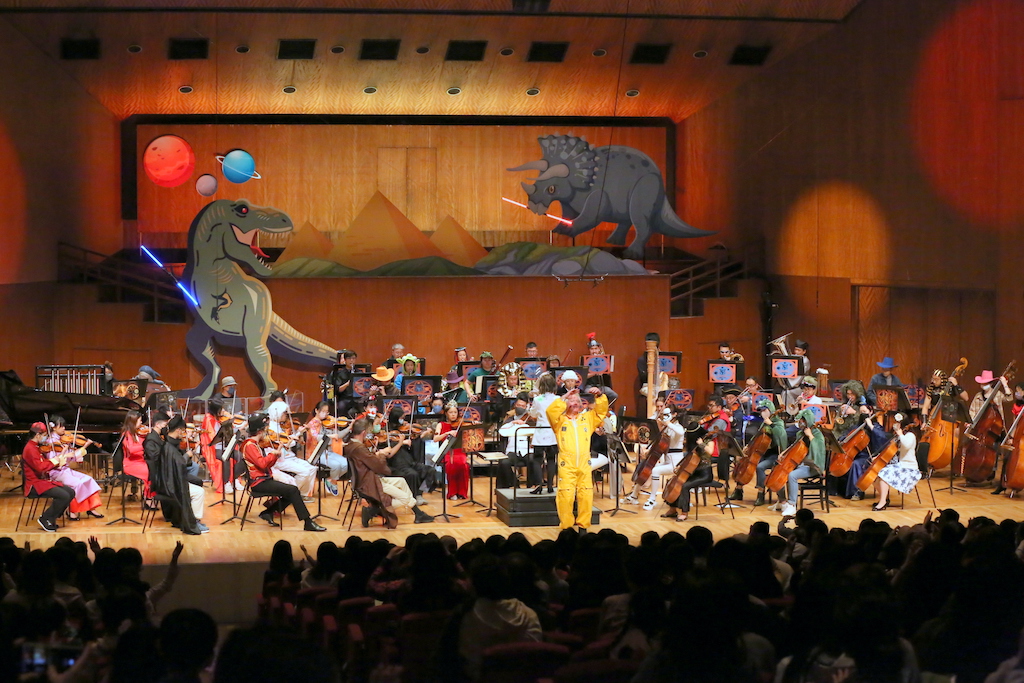 Dinos Sinfonietta Hong Kong